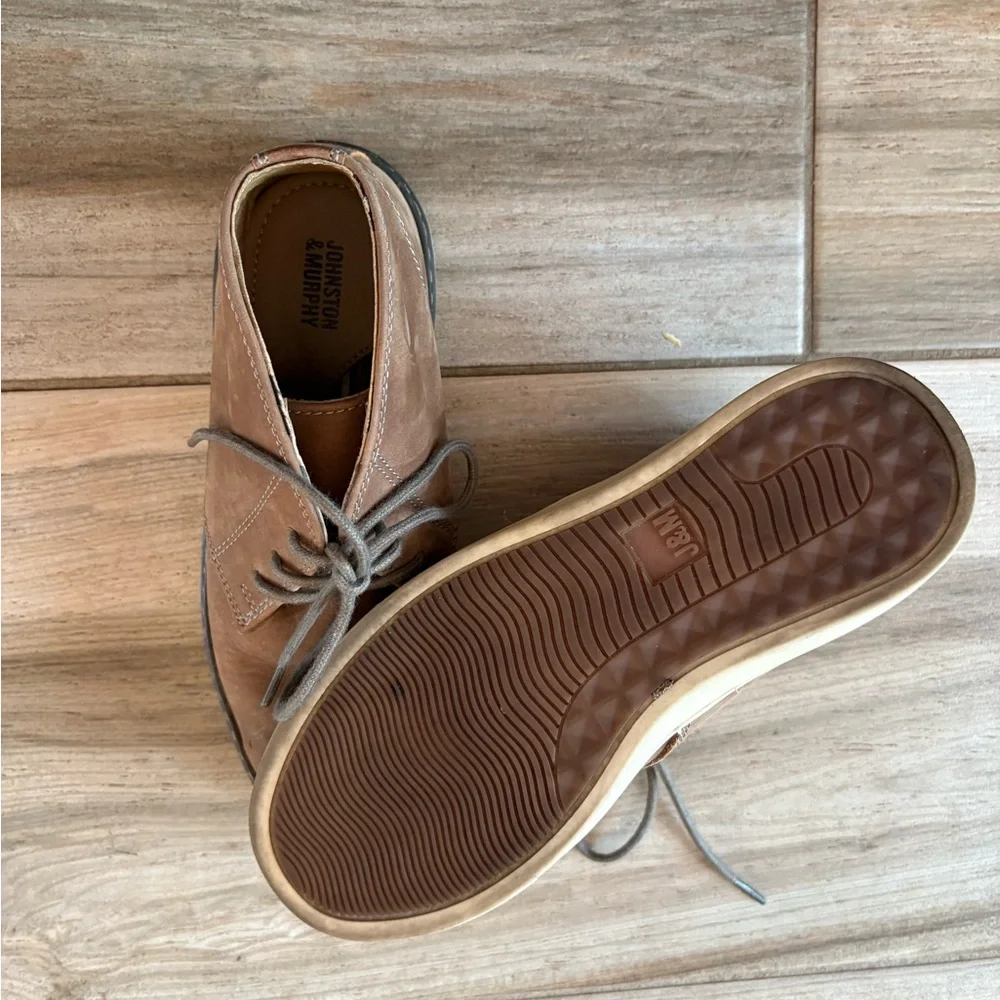 Boys Size 2.5 Johnston & Murphy Brown Leather Lace-Up Chuka or Desert Boots